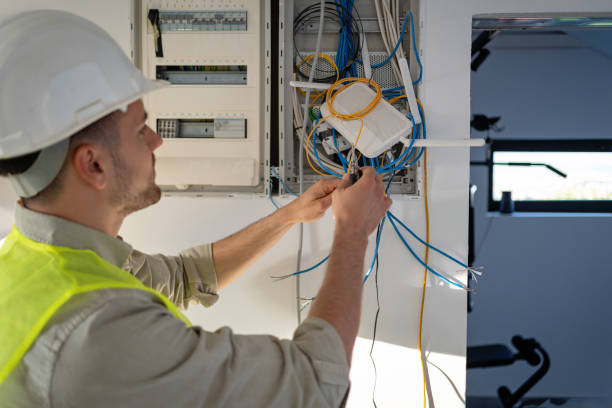 Best Local Electrician Companies  in New Bern, NC